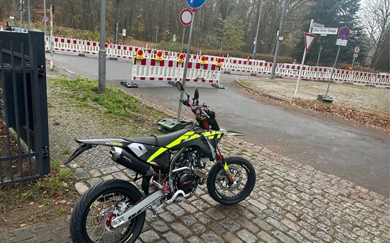 Geänderte Anfahrt wegen Baustelle vom 11.11.25-28.11.25 ab 18.11.25 schon wieder offen -zu ATT-Tiedemann-Motorräder! - Bild 1
