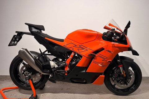 Hauthaler Vertriebs GmbH-News: KTM 990 RC R eingetroffen!