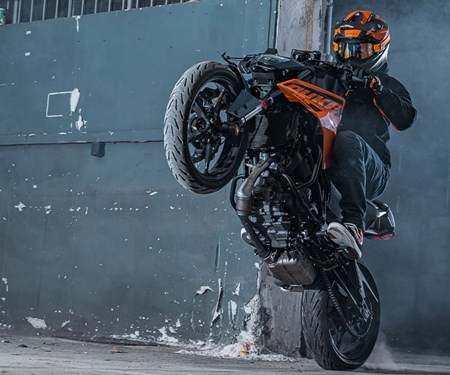 2025 KTM 125 Duke