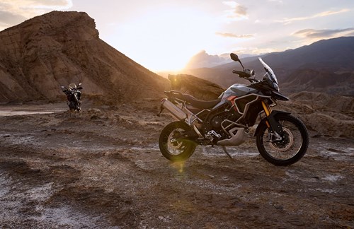 Triumph Presenta Dos Nuevas Tiger 900 De Edición Especial: Alpine Y Desert