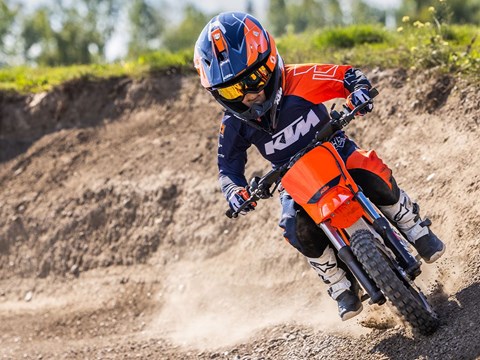 2025 KTM SX-E 2