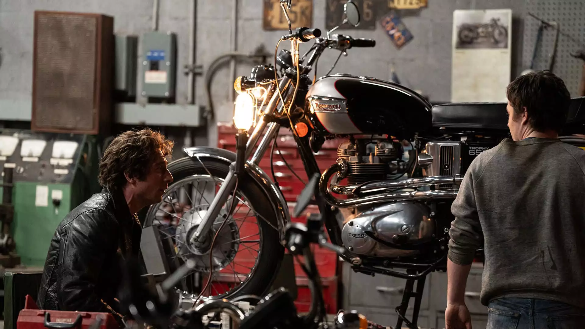 Triumph Brilla en “springsteen: Deliver Me from Nowhere”, De 20th Century Studios