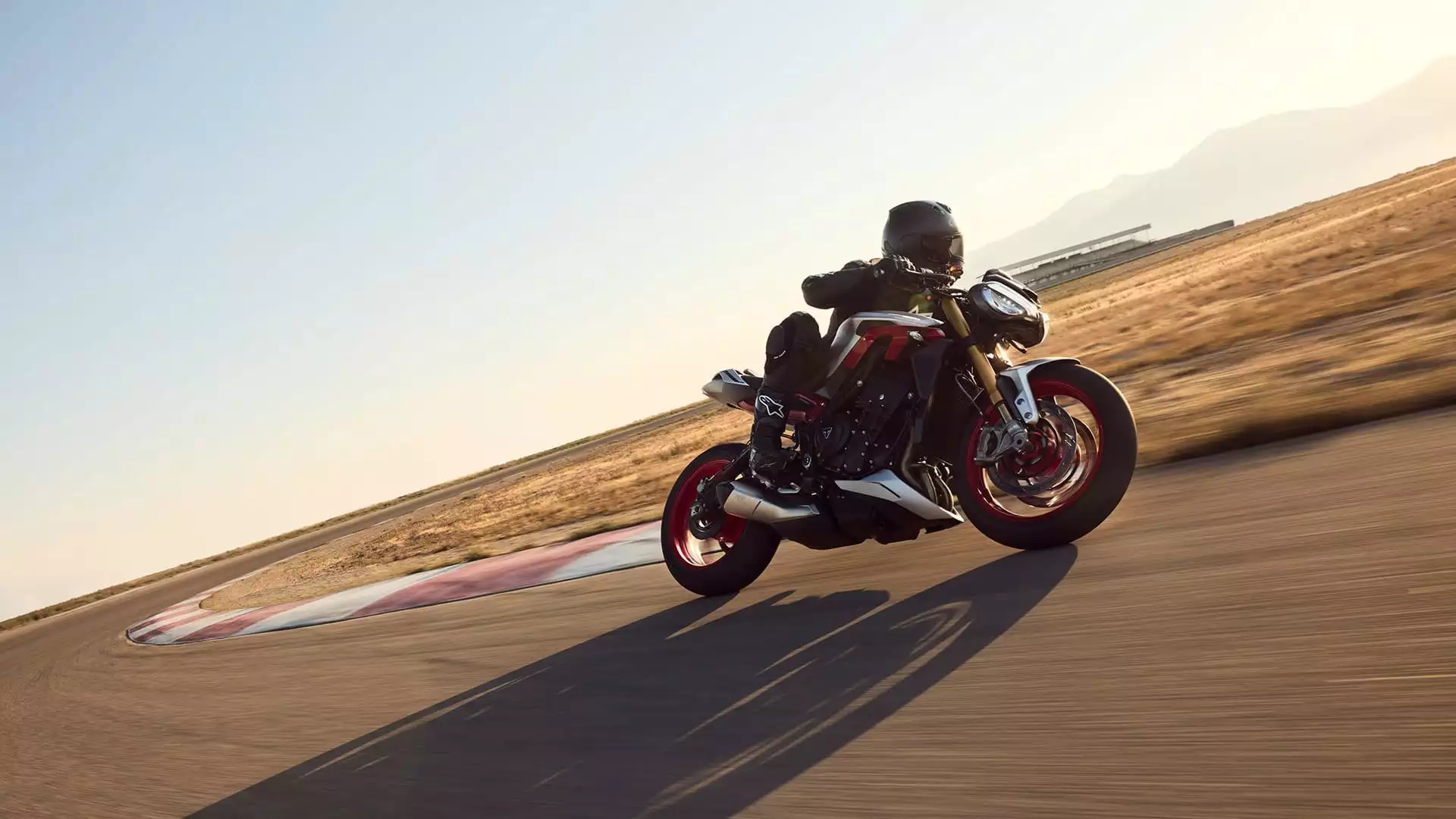 Nuevas Incorporaciones en Lo Más Alto De La Gama Street Triple 765 De Triumph