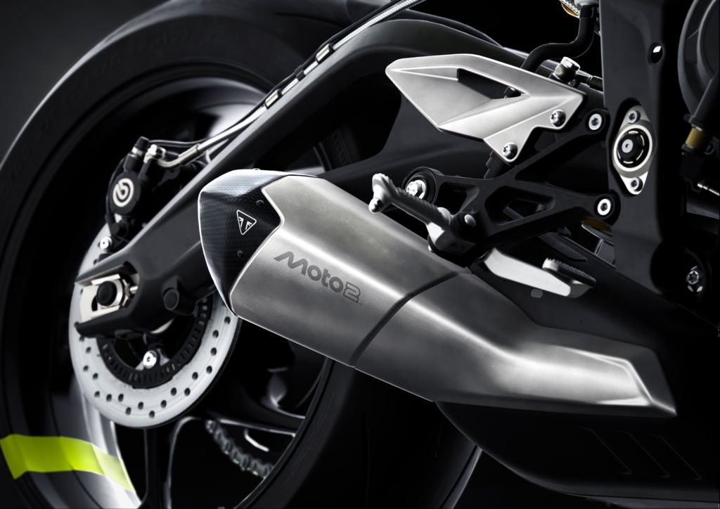 Brandneu: Triumph Street Triple Moto2 und RX