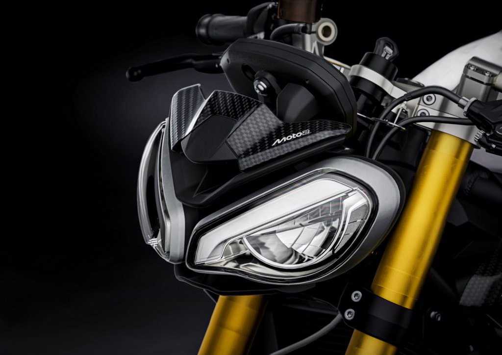 Brandneu: Triumph Street Triple Moto2 und RX