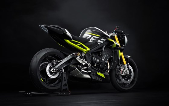 Brandneu: Triumph Street Triple Moto2 und RX - Bild 3