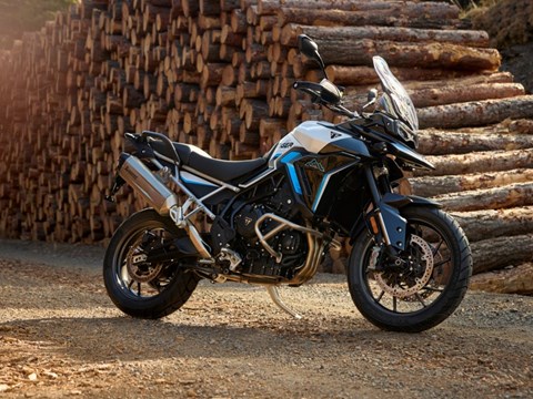Triumph Tiger 900 Alpine und Desert Edition
