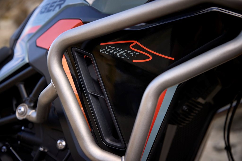 Triumph Tiger 900 Alpine und Desert Edition