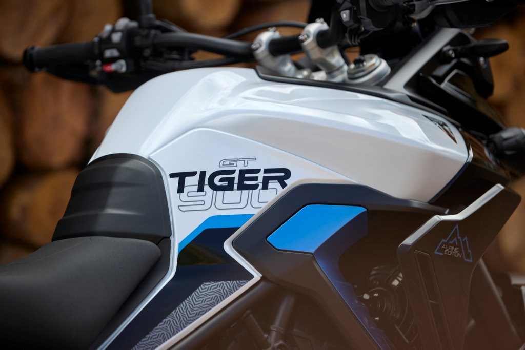 Triumph Tiger 900 Alpine und Desert Edition