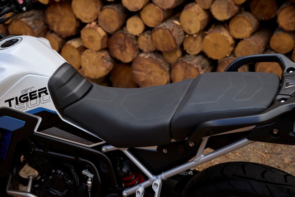 Triumph Tiger 900 Alpine und Desert Edition