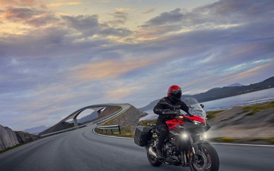 Honda CB1000 GT NEUMODELL 2026 / bei Tempo-Zweirad-Treff GmbH in Nettetal-Kaldenkirchen - Bild 2