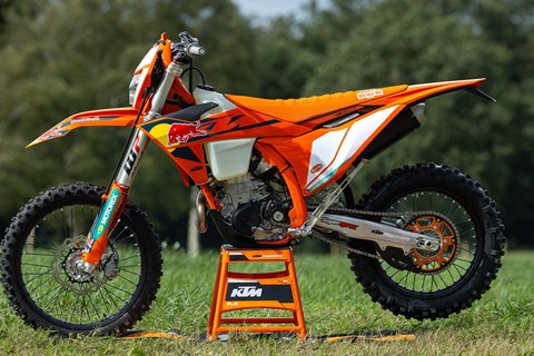 KTM GROUP-News: 2025 KTM 500 EXC-F CHAMPION EDITION