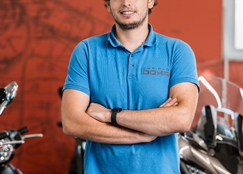 Lukas vom Verkauf Zweirad holt dich zum BLACK WEEK 2025 – Deal