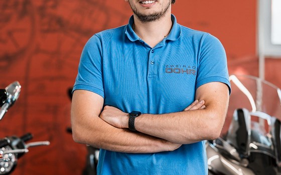 Lukas vom Verkauf Zweirad holt dich zum BLACK WEEK 2025 – Deal - Bild 1