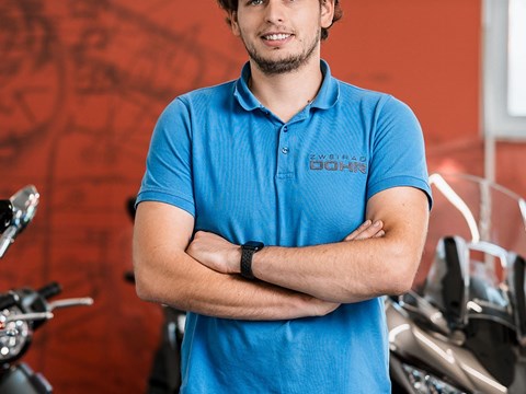 Lukas vom Verkauf Zweirad holt dich zum BLACK WEEK 2025 – Deal