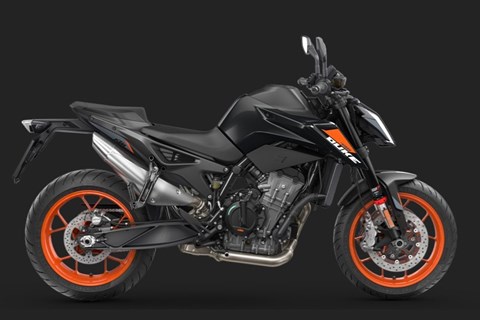 Motobike Handels GmbH-News: Die neue KTM 790 DUKE 2026 in Schwarz – die dunkle Seite der Präzision!