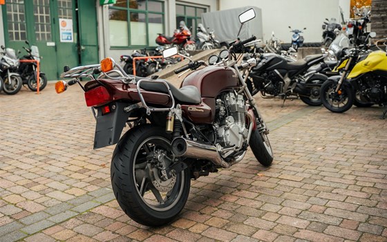 Honda SEVENFIFTY gebraucht - Bild 8