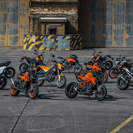 ktm-newsletter Der KTM-Newsletter hält dich über alle neuen Modelle, wichtigen Neuigkeiten und Veranstaltungen sowie alle neuen KTM PowerPart ... Weiter >>