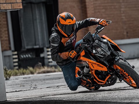 2025 KTM 390 Duke