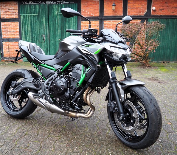 Kawasaki Z 650- Top Angebot! 
Mehr Infos unter 04272/ 9595411