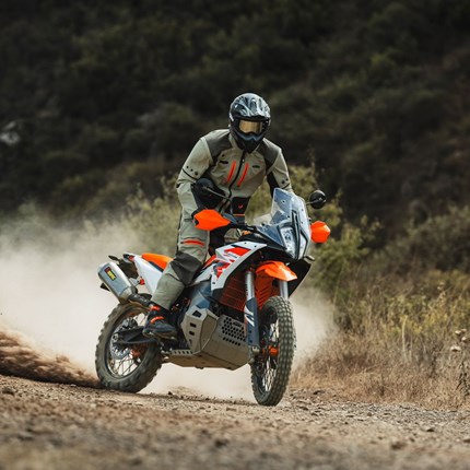 SORGENFREI MIT DER KTM-GARANTIE Bei KTM bieten wir mehr als Abenteuer, Spannung und Adrenalin. Unsere Motorräder sind auf unübertroffene Leistung, Zuverlässig ... Weiter >>