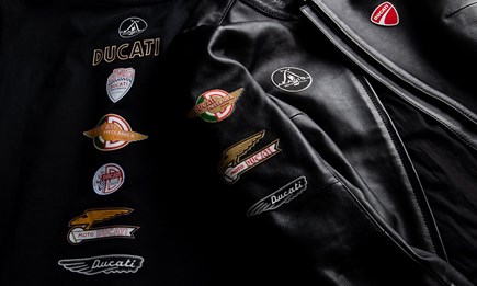 "The Origin Collection": Eine neue Bekleidungskollektion zum 100-jährigen Jubiläum von Ducati 