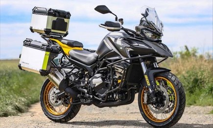MOTORRADMAGAZIN QJ Motor SRT 900 überzeugt