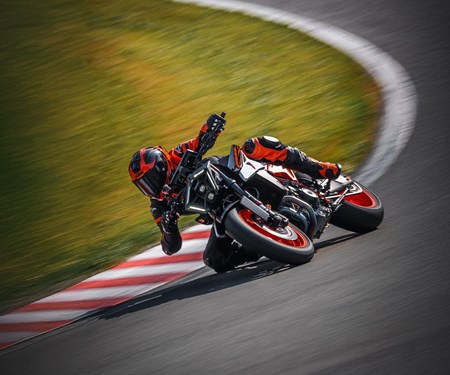 2026 KTM 990 Duke R