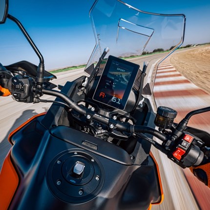 KTM Tech Guide KTM existiert, um einzigartige Motorräder zu bauen, ganz READY TO RACE. Für die Leistung und den Nervenkitzel jedoch ist hochm ... Weiter >>