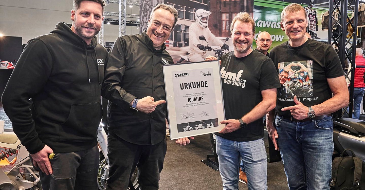 Urkundenübergabe ZERO Jubiläum