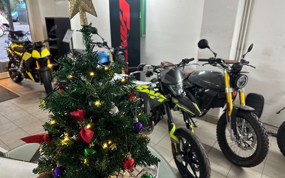 Euch allen Frohe Weihnachten & ATT-Berlin Fantic & Rieju News & Öffnungszeiten in der Weihnachtszeit! - Bild 2