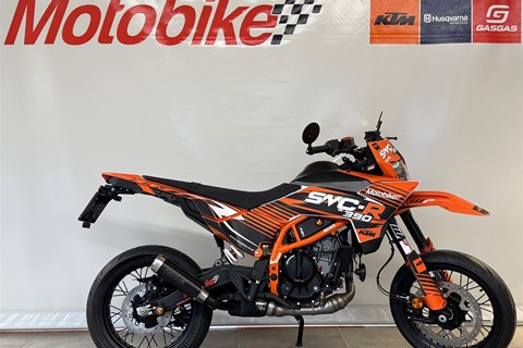Motobike Handels GmbH-News: KTM 390 SMC R – Sonderstück mit Charakter