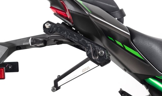 Unsichtbar? Fast: Das neue GIVI Stealth Koffersystem