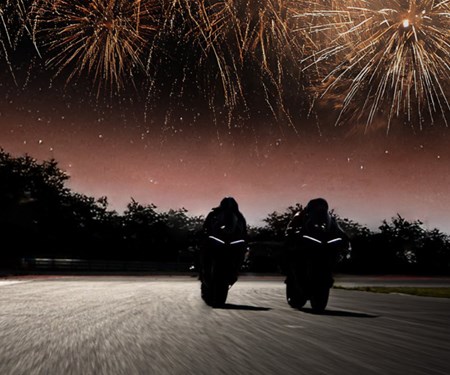 Neues Jahr. Neue Touren. Ducati. 