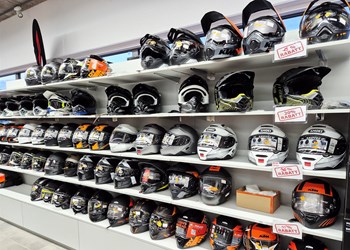 Rabatt auf ausgewählte, lagernde Motorradhelme