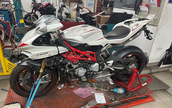 In 4 Wochen beginnt die neue Saison. ATT Werkstatt für Ducati-MV Agusta-Benelli-Bimota-Fantic & Rieju Motorräder! - Bild 13
