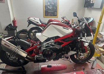 In 4 Wochen beginnt die neue Saison. ATT Werkstatt für Ducati-MV Agusta-Benelli-Bimota-Fantic & Rieju Motorräder!