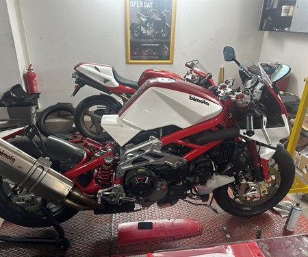 In 4 Wochen beginnt die neue Saison. ATT Werkstatt für Ducati-MV Agusta-Benelli-Bimota-Fantic & Rieju Motorräder!