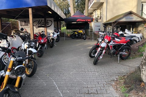 A.T.T.-Tiedemann-Motorräder e.Kfm-News: In 8 Wochen beginnt die neue Saison. ATT Werkstatt für Ducati-MV Agusta-Benelli-Bimota-Fantic & Rieju-Moto Morini & Mash Motorräder!