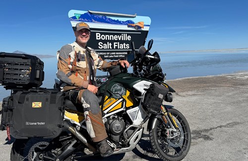 Encuentro con @OtroEnMoto en Triumph Madrid el 22 de enero