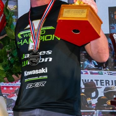 Jet Ski „Win-Win“ für Kawasaki Piloten