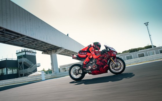 Jetzt anmelden: MotoGP bei Nacht live erleben! - Bild 3