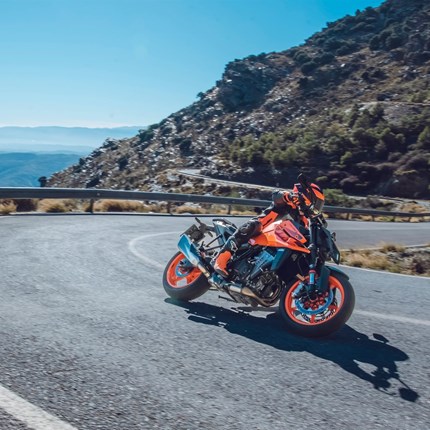 Roadside Assistance WIR HALTEN DICH AUF DER STRASSE 12 Monate gratis Roadside Assistance bei jedem Neukauf und Service eines Straßenfahrzeuges. Mi ... Weiter >>