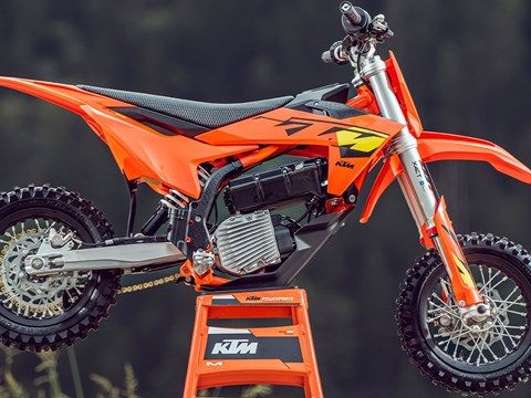 2025 KTM SX-E 3
