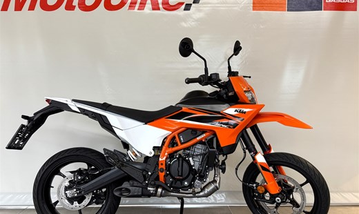 Supermoto-Power pur: Die 125 SMC R!