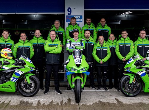Die Kawasaki WorldSBK- und WorldSSP-Teams bereit für Saison 2026 | Kawasaki