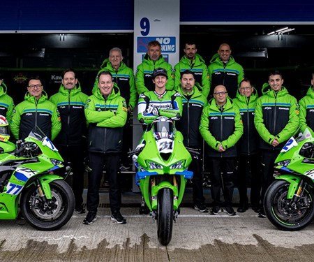 Die Kawasaki WorldSBK- und WorldSSP-Teams bereit für Saison 2026 | Kawasaki