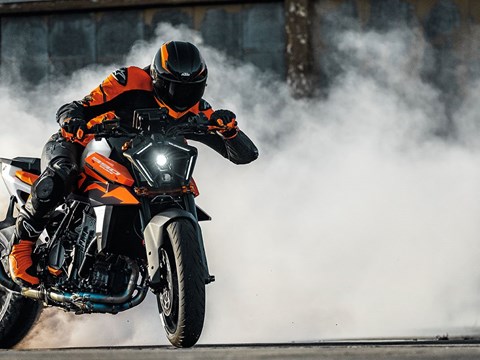 2026 KTM 990 Duke