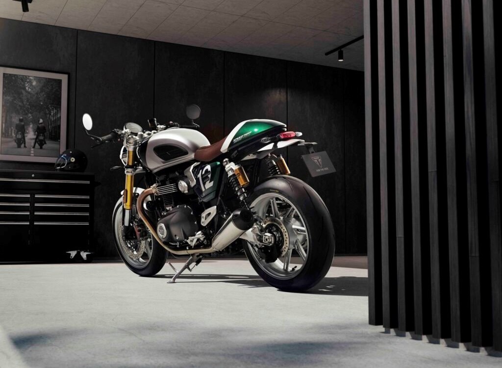 Brandneu: TRIUMPH Speed Twin 1200 Cafe Racer Edition