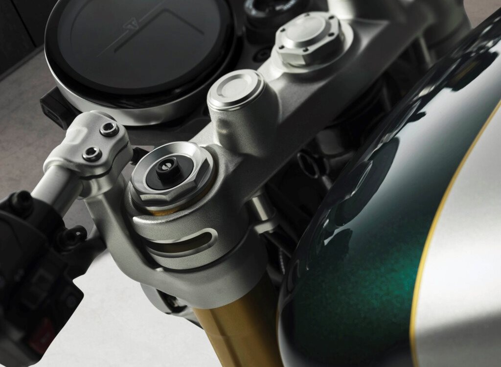 Brandneu: TRIUMPH Speed Twin 1200 Cafe Racer Edition